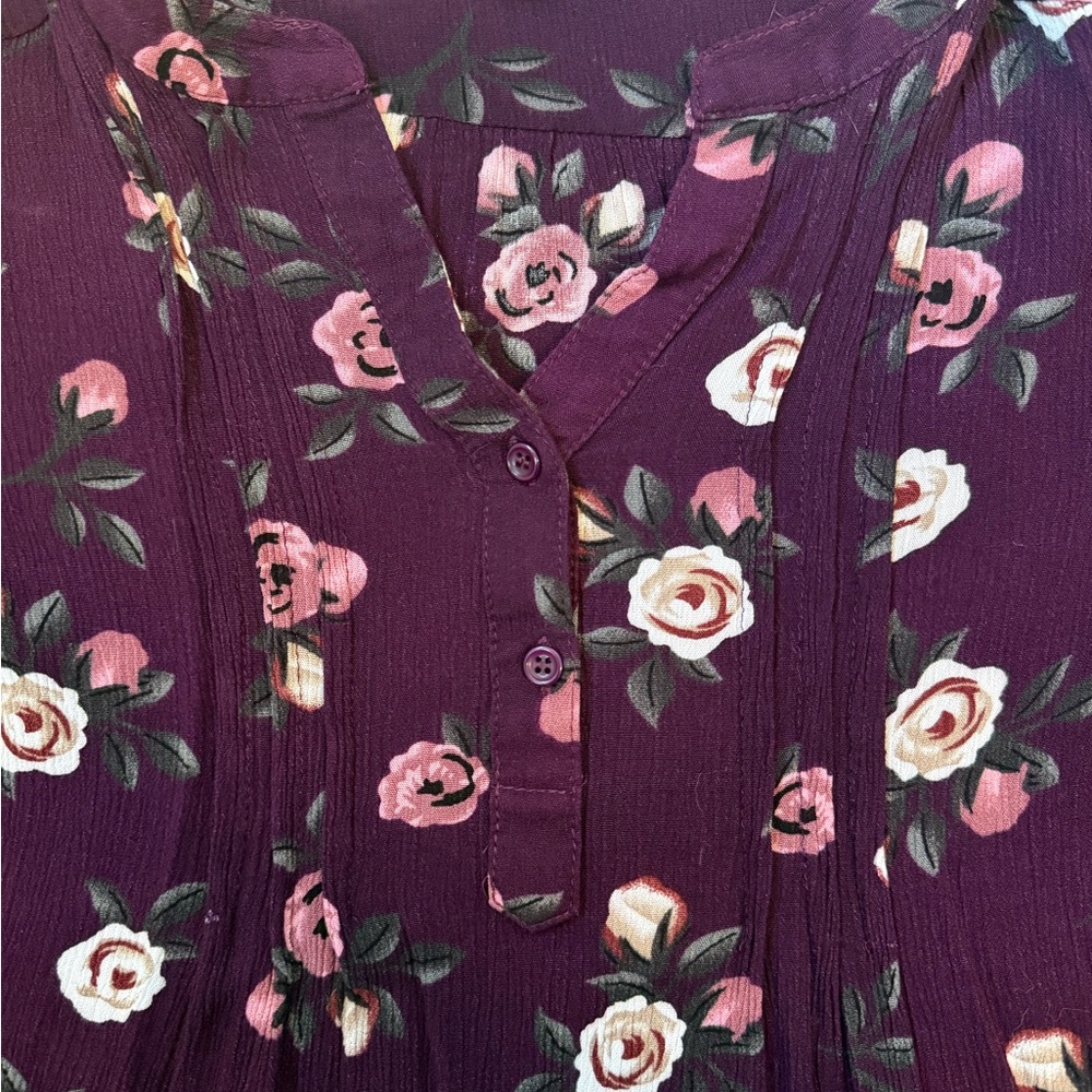 Fun 2 Fun Floral Button Top - Picture 3 of 3